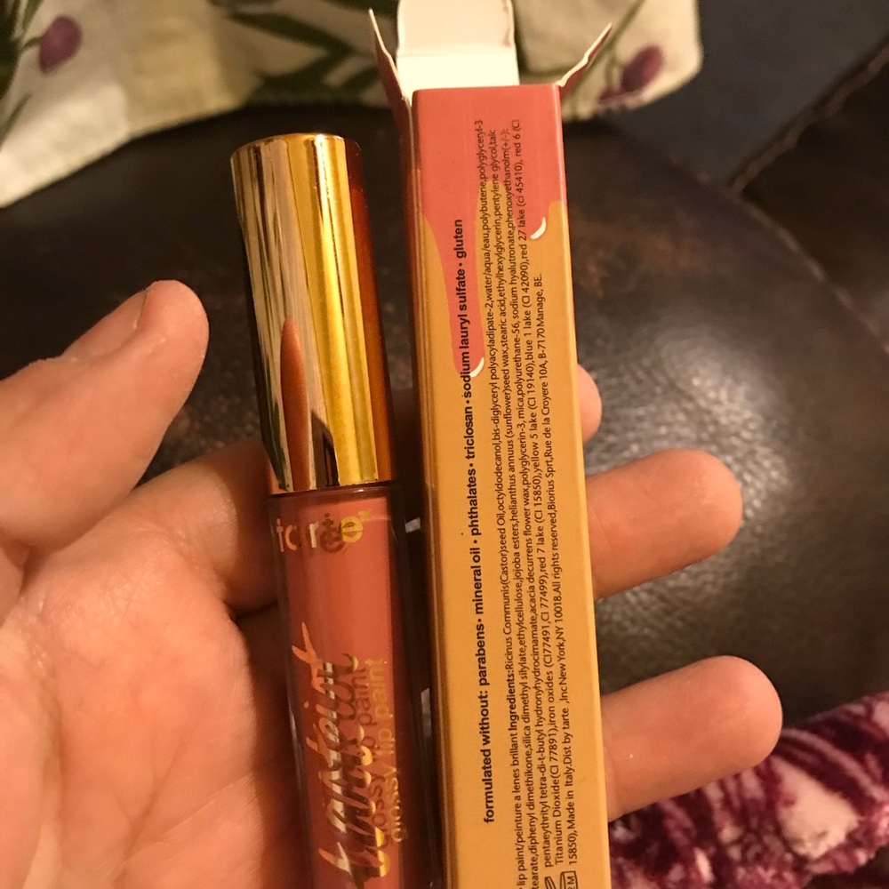 Lipstick 💄 - Picture 2 of 2